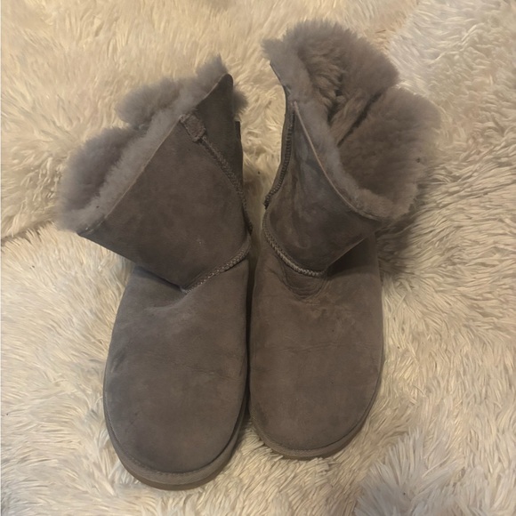 UGG Women's Gray Winter Boots - Picture 3 of 3